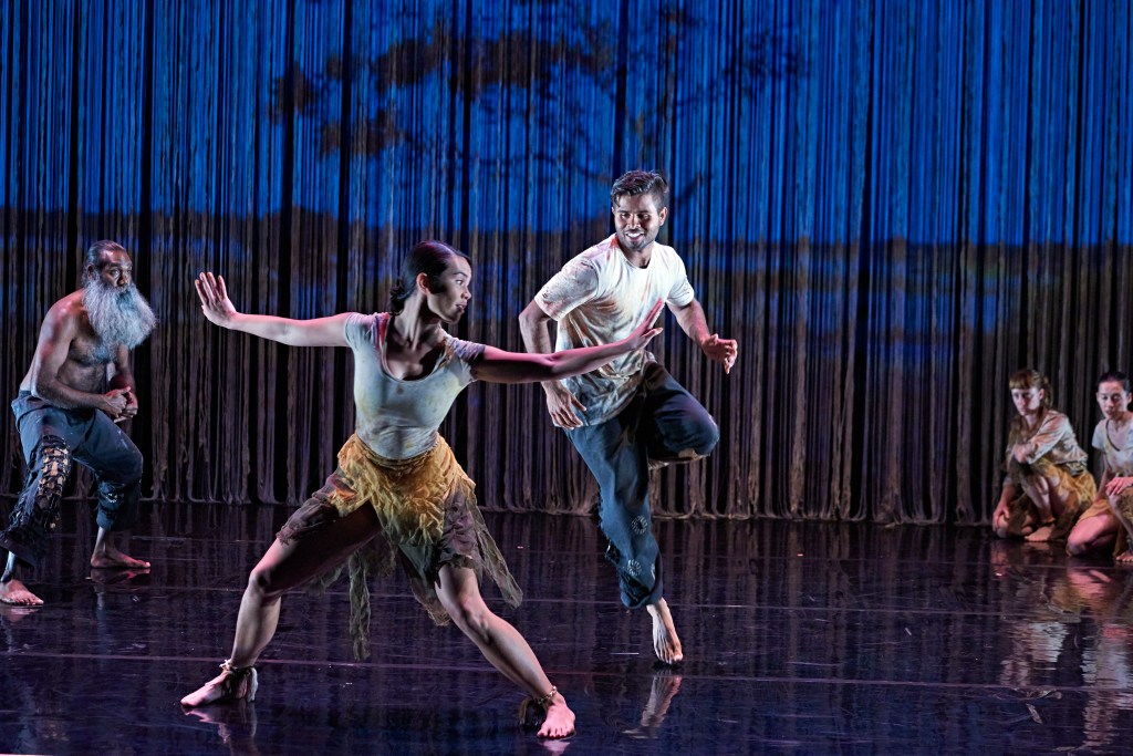 'KAYA' Ochre Contemporary Dance Company - Dress Rehearsal 12th October Dolphin Theatre  / Photography © Jon Green 2016 - All Rights Reserved
